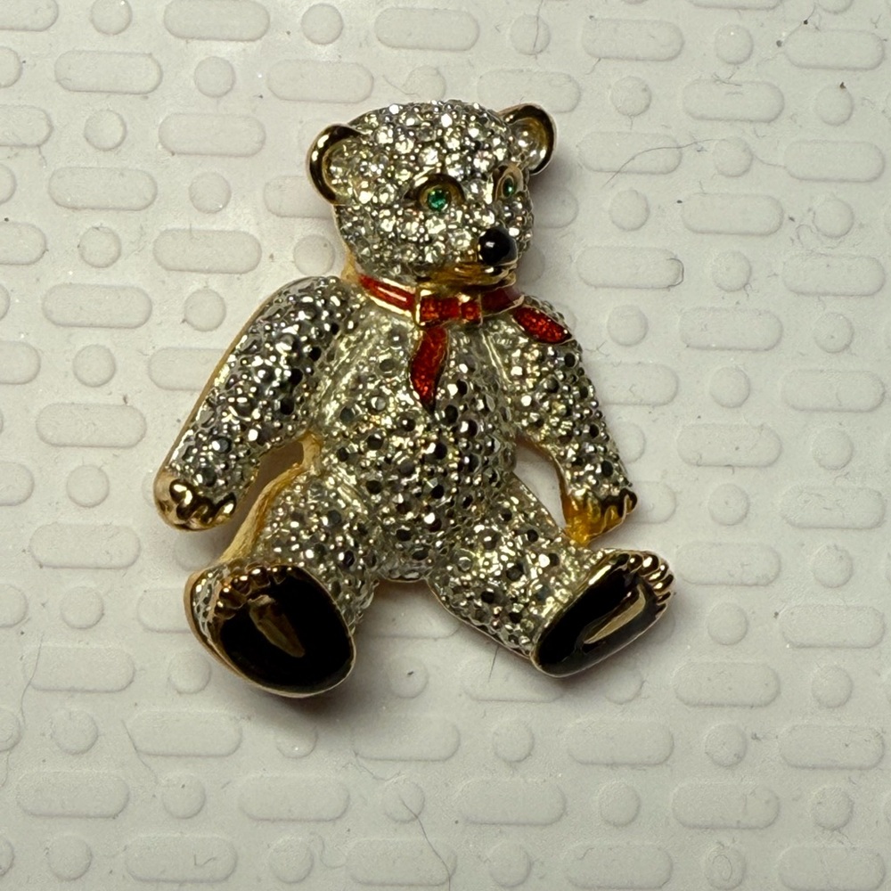 Sparkling Teddy Bear Brooch